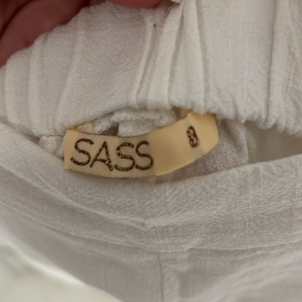 White Linen Set - image 7